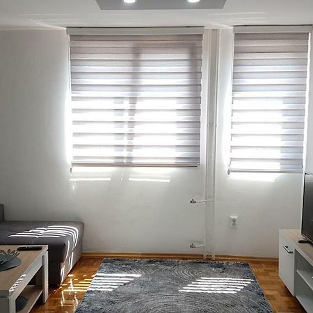 Apartment Emina Travnik Bagian luar foto