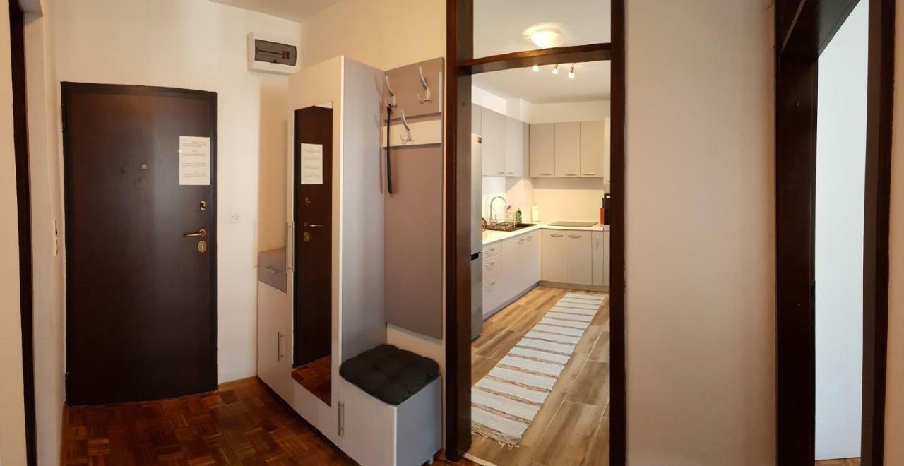 Apartment Emina Travnik Bagian luar foto