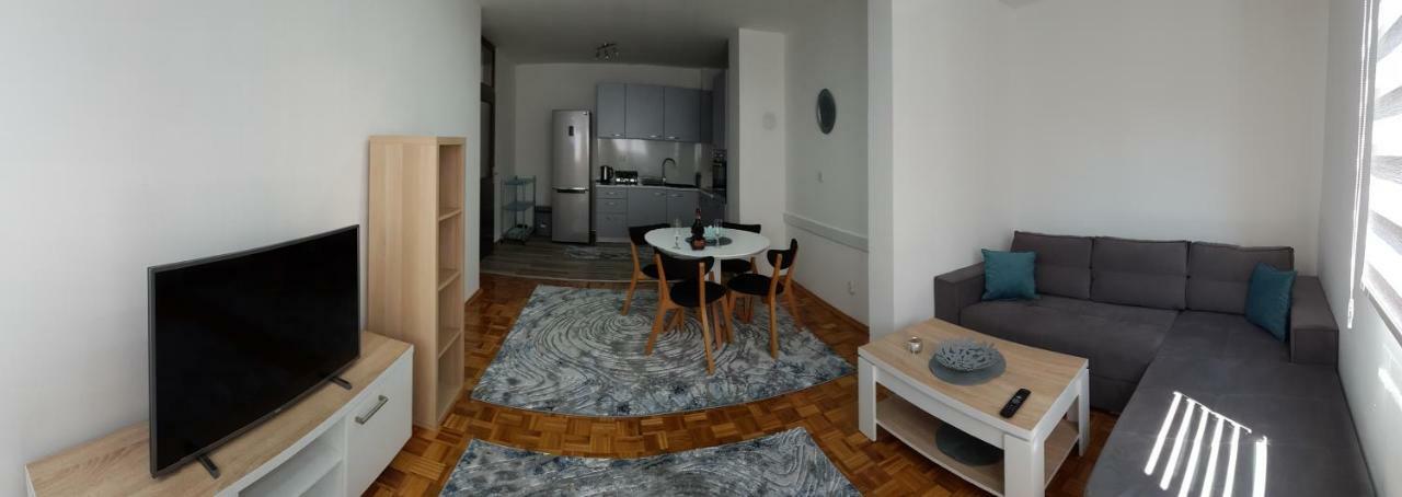 Apartment Emina Travnik Bagian luar foto