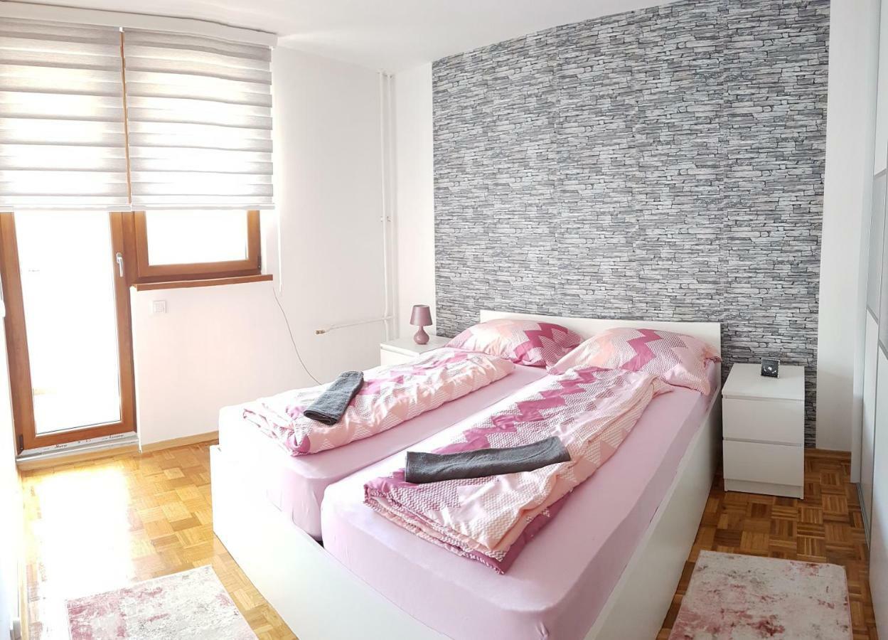 Apartment Emina Travnik Bagian luar foto